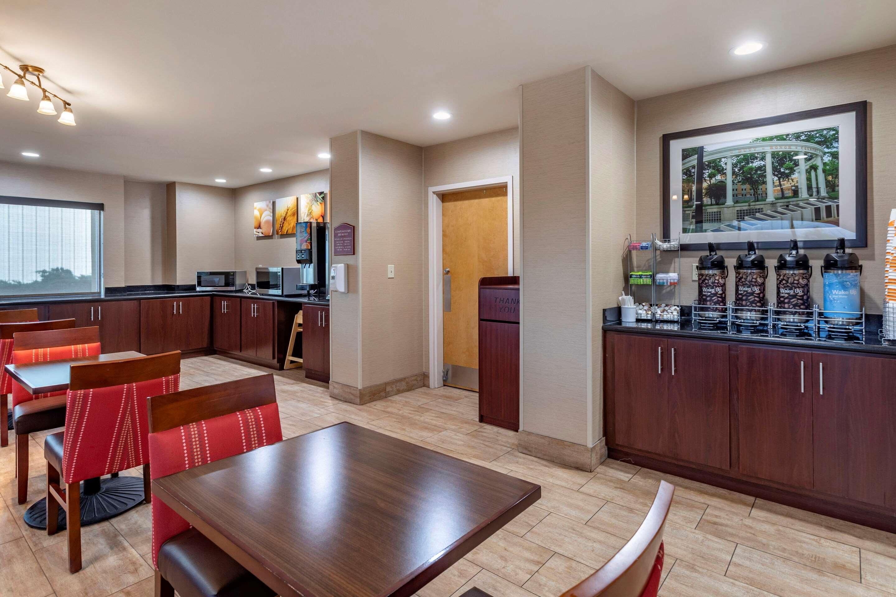 Comfort Suites Florence Shoals Area Exteriér fotografie