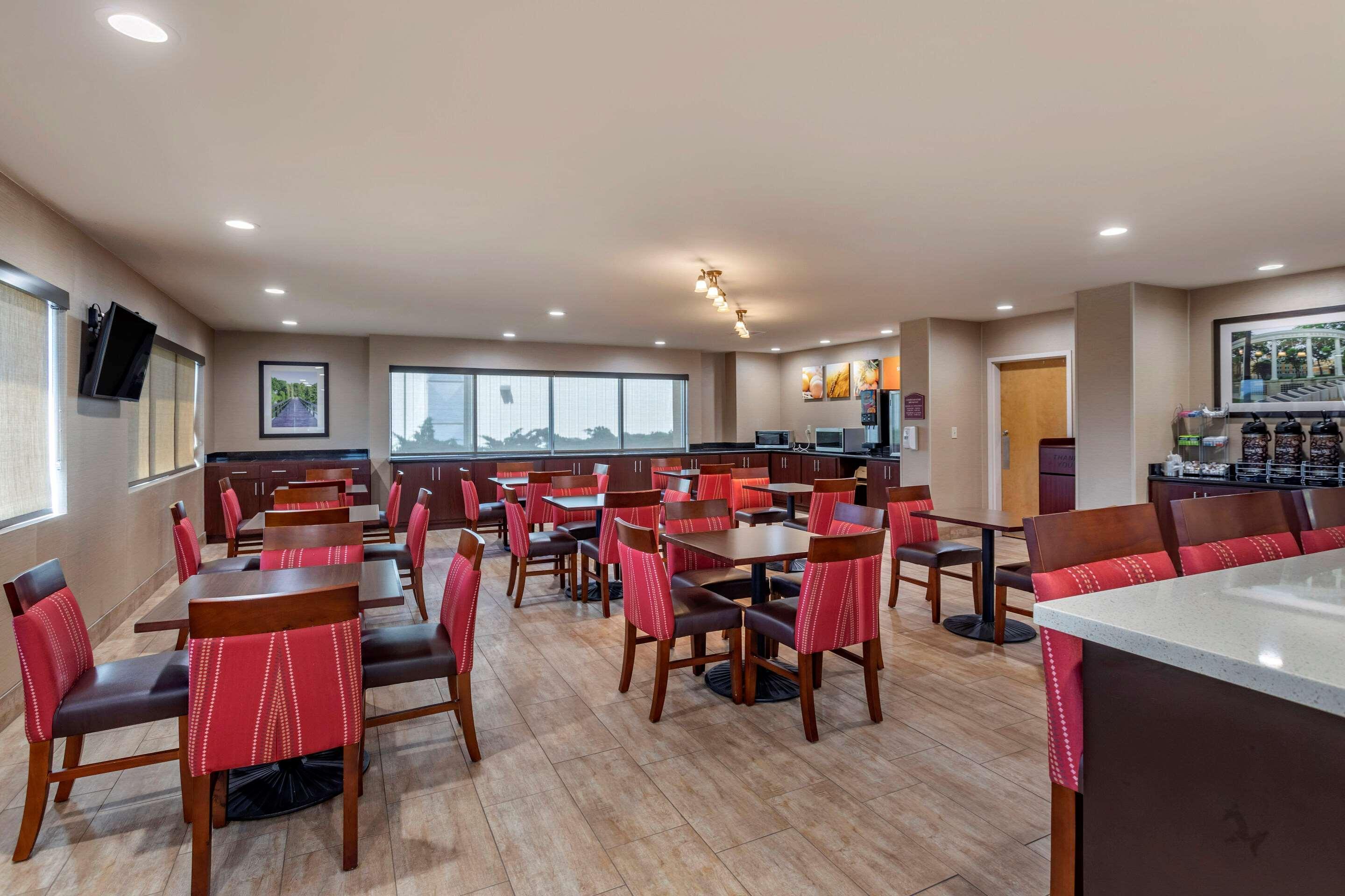 Comfort Suites Florence Shoals Area Exteriér fotografie